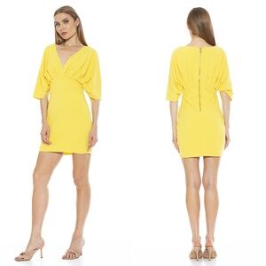 NWT Alexia Admor $225 Deep V-Neck Mini‎ Dress Yellow Women's Size Small